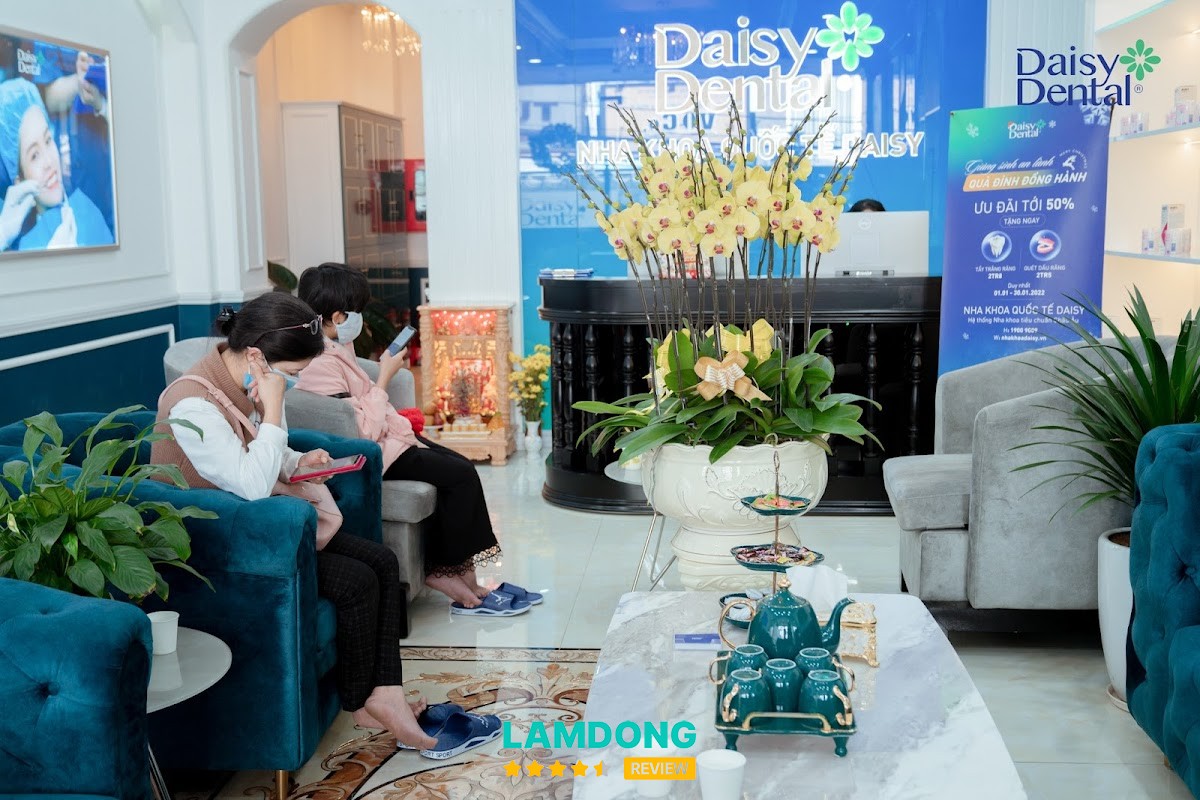 Nha khoa Quốc tế DAISY Đà Lạt – cạo vôi răng ở Đà Lạt