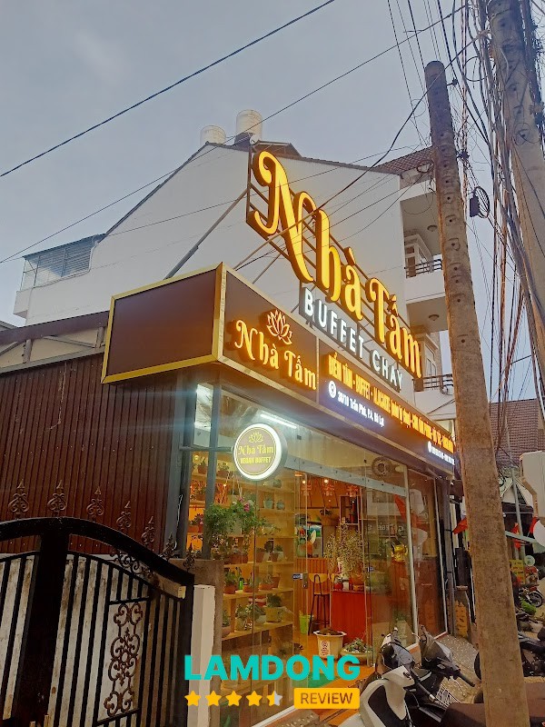 Buffet Chay Nhà Tấm món chay đa dạng