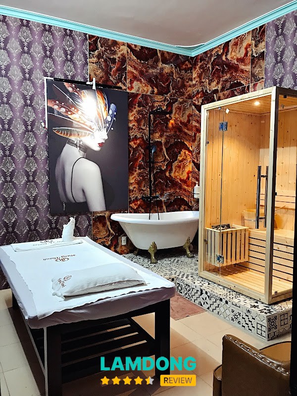Hưng Thành Luxury Massage – phòng rộng thoáng