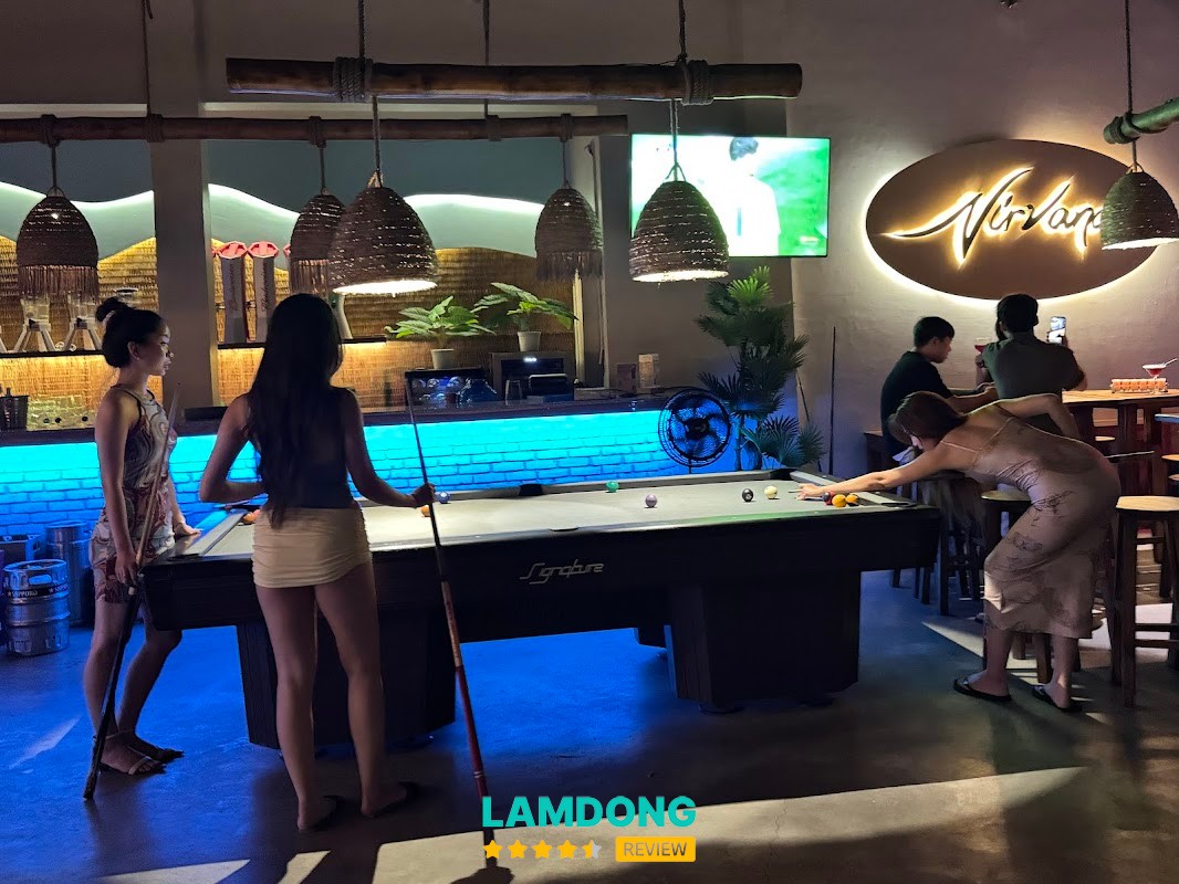 Nirvana Beach Club Mũi Né sát biển