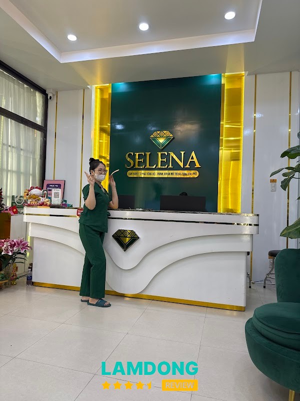 Phòng Khám Da Liễu Selena – phòng máy chăm sóc da