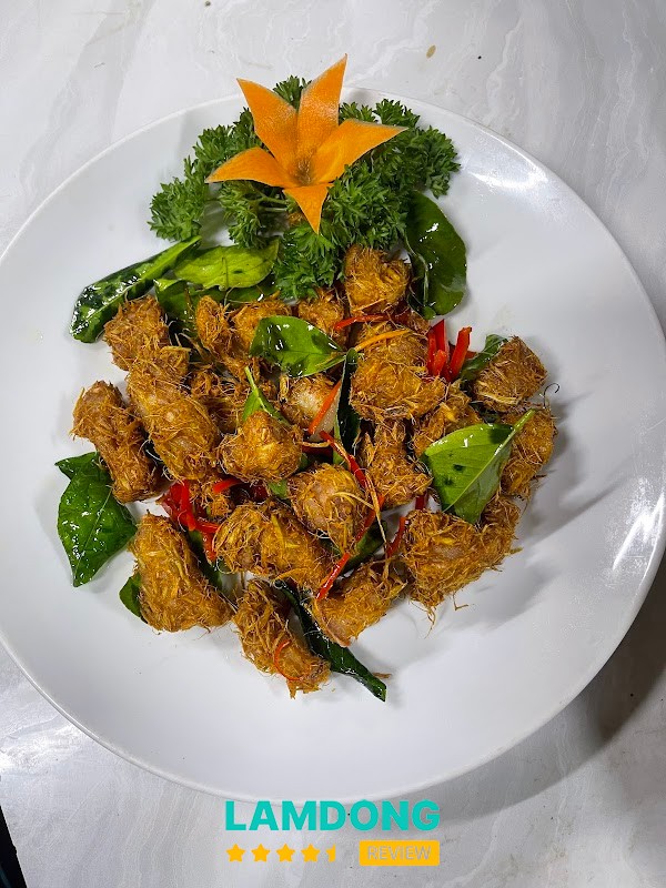 Bia hơi Hà Nội Local Quán – món ăn và bia hơi