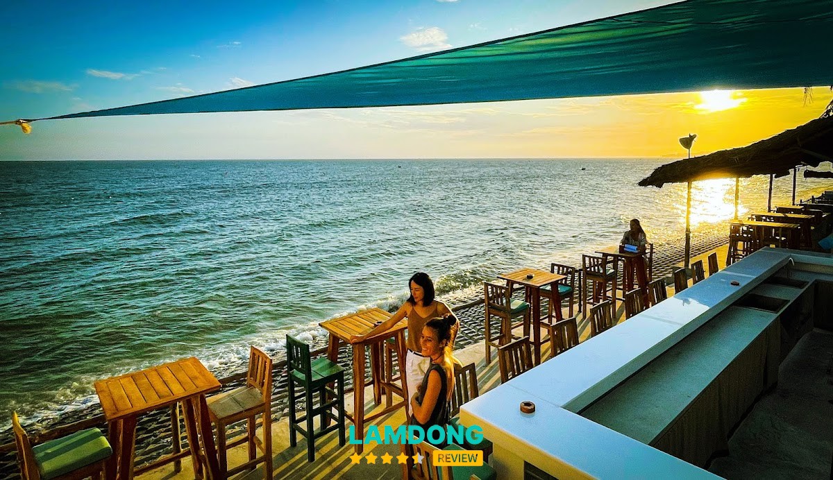 Nirvana Beach Club – cocktail và DJ