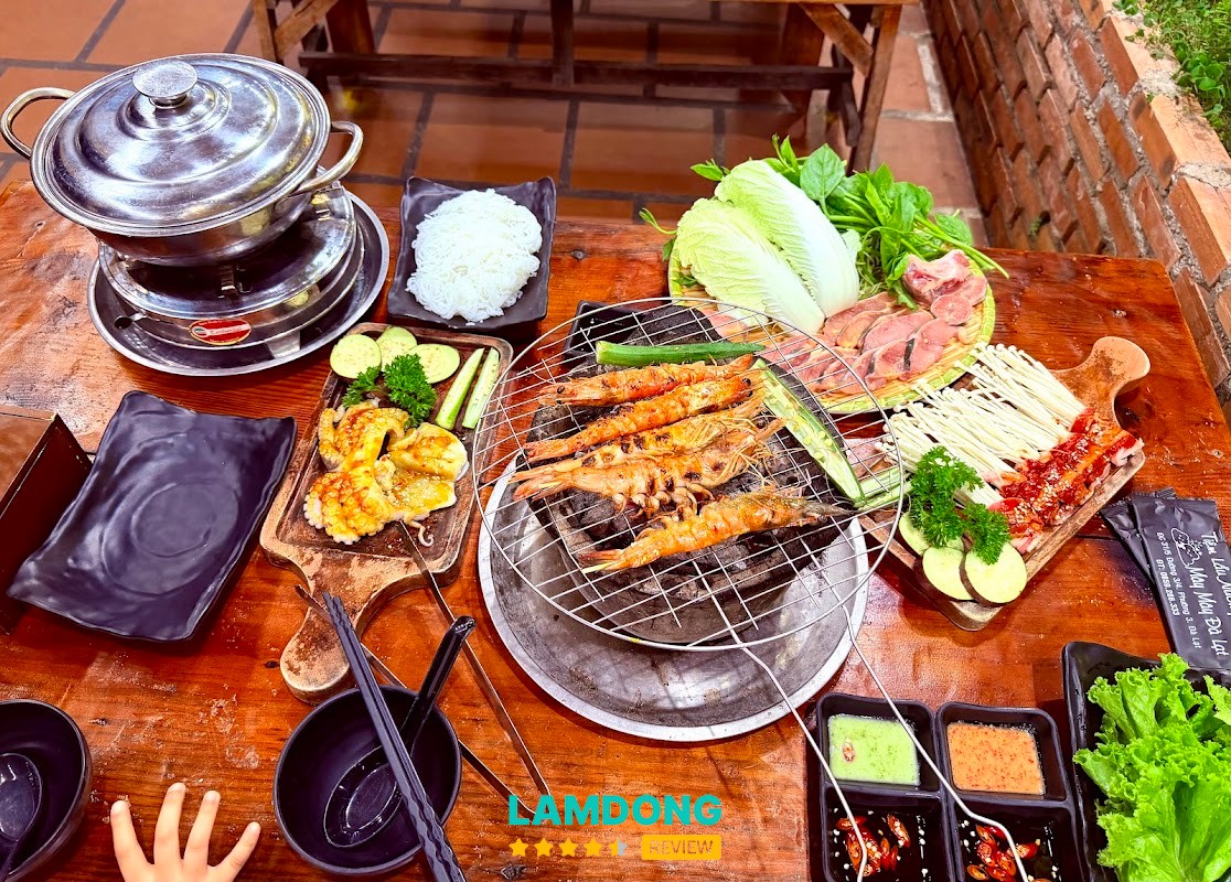 Tiệm lẩu nướng Mây Mây món lẩu nướng