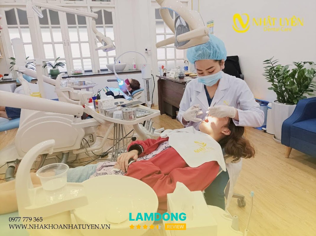 Nha khoa thẩm mỹ Nhật Uyên Tp Đà Lạt – dán sứ veneer ở Đà Lạt