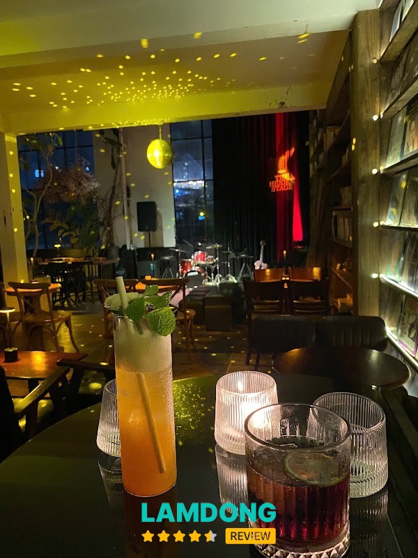 DEEM cocktail bar acoustic