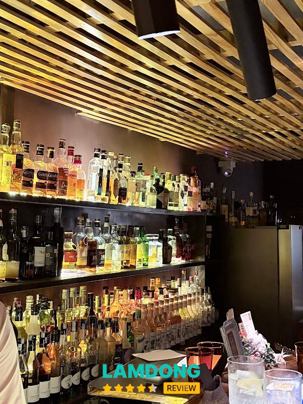 Mizu Bar hidden cocktail bar Đà Lạt