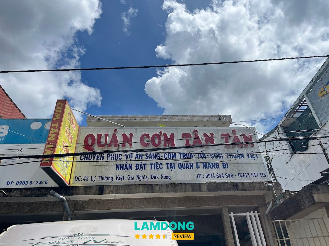 Tân Tân Gia Nghĩa – món cơm quán lâu năm