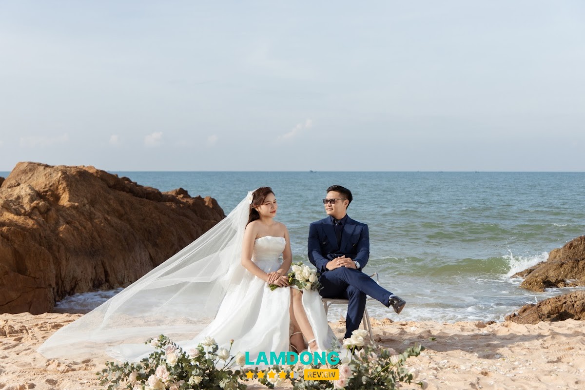 Vy Hiếu Wedding Studio – makeup cô dâu và chụp cưới